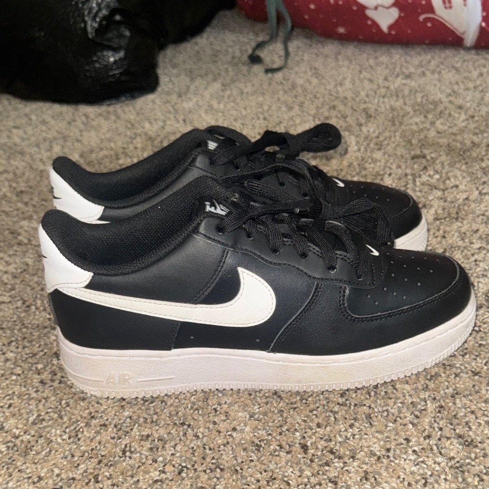 Nike Air-Force 1 EUC - Picture 5 of 6